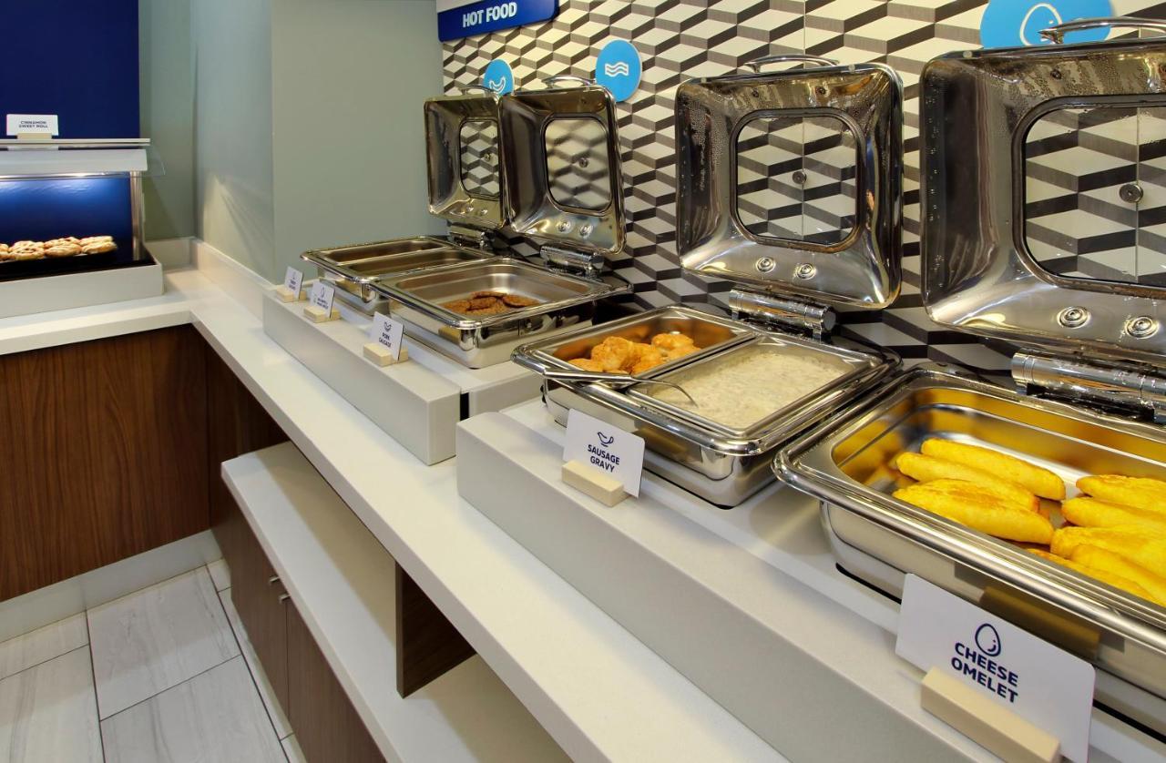 Holiday Inn Express - Gulfport Beach By Ihg Esterno foto