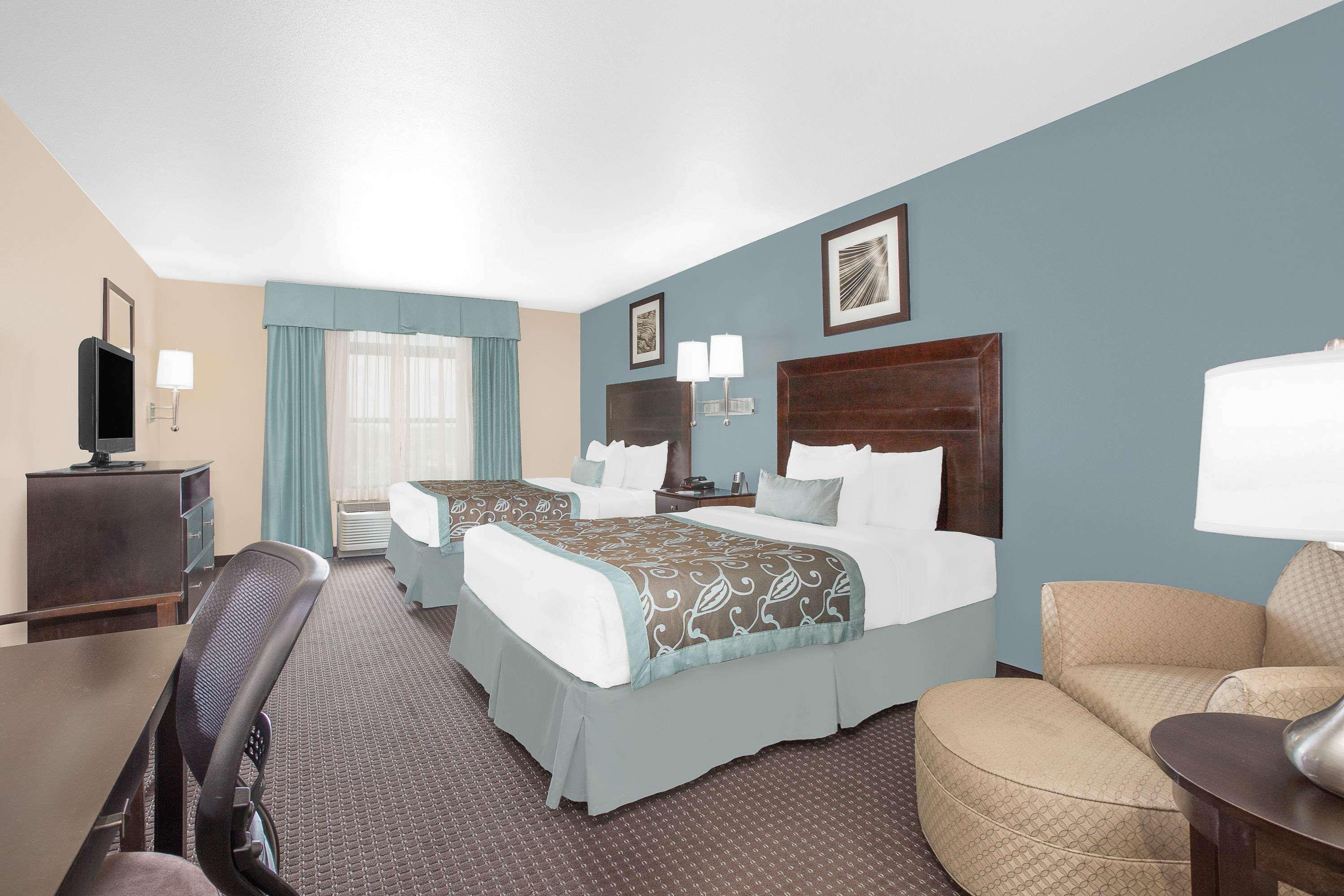 Holiday Inn Express - Gulfport Beach By Ihg Esterno foto