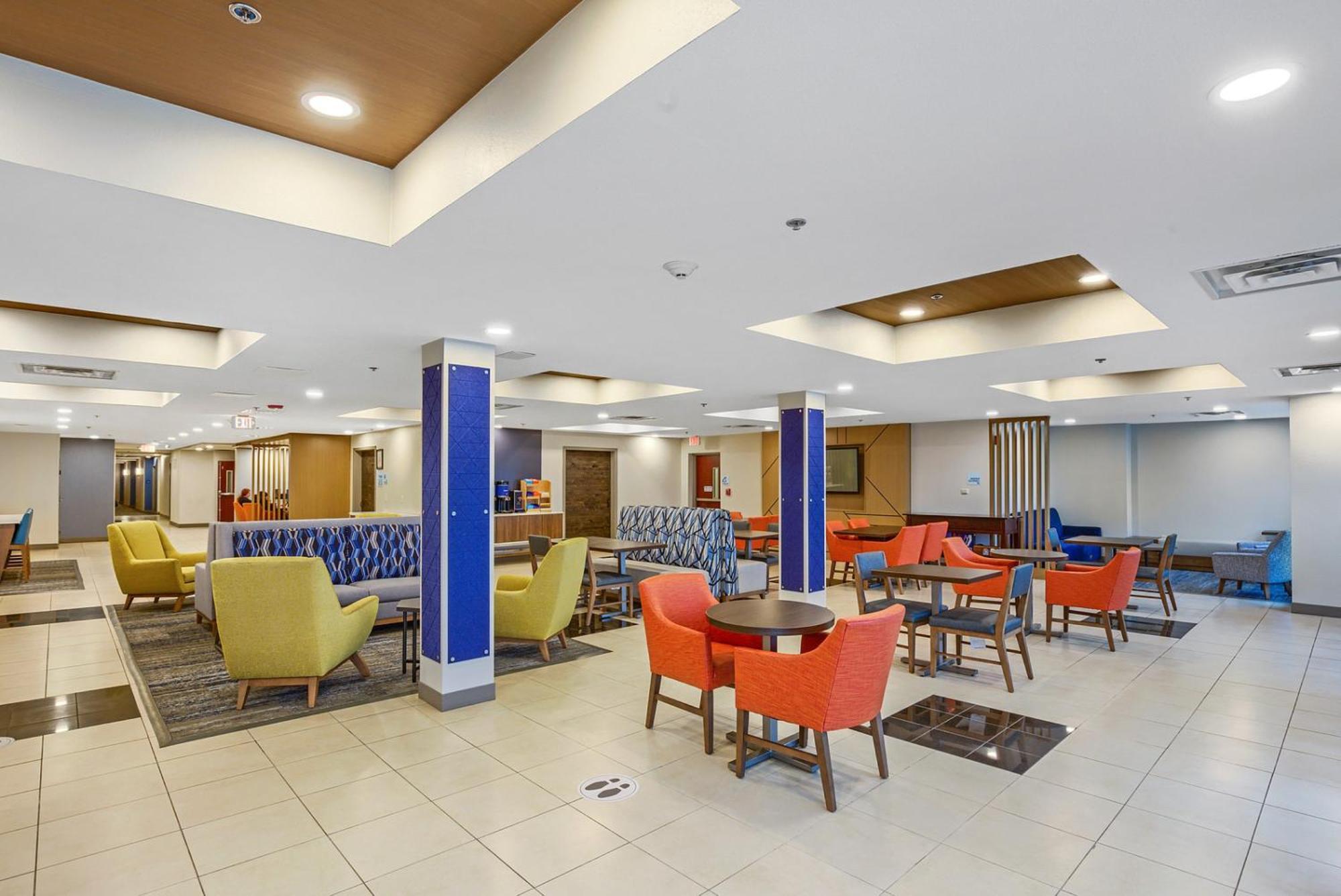 Holiday Inn Express - Gulfport Beach By Ihg Esterno foto