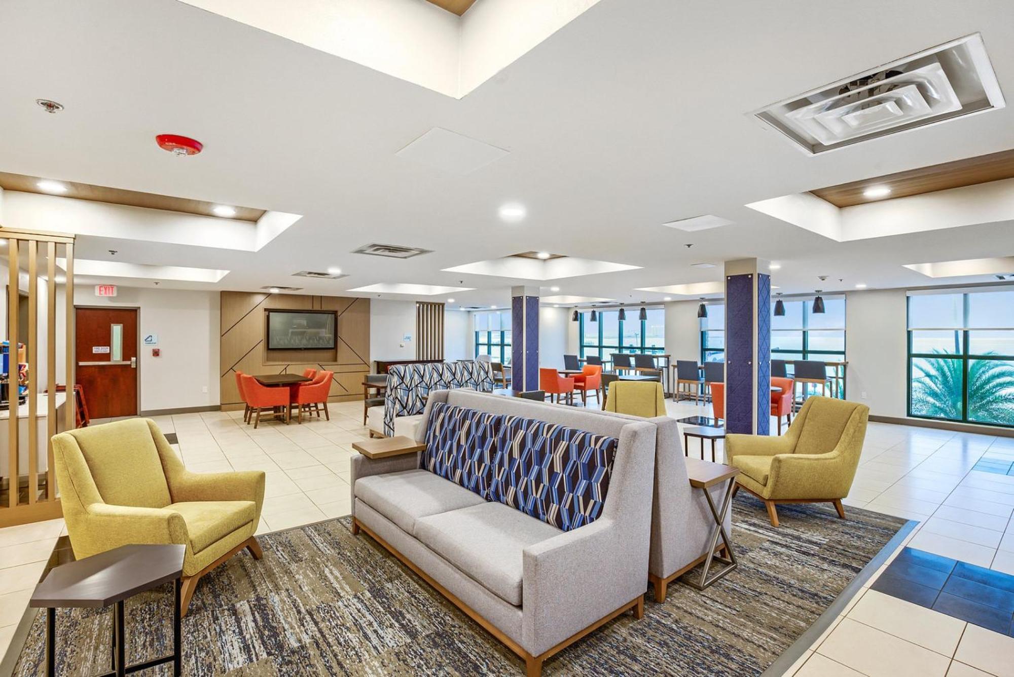 Holiday Inn Express - Gulfport Beach By Ihg Esterno foto