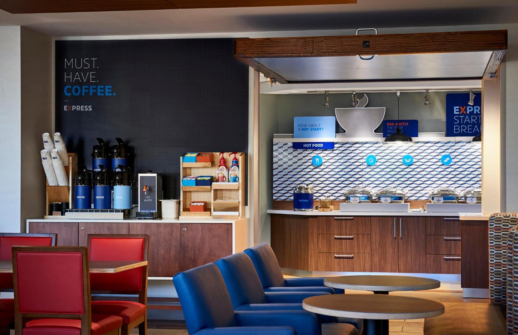 Holiday Inn Express - Gulfport Beach By Ihg Esterno foto