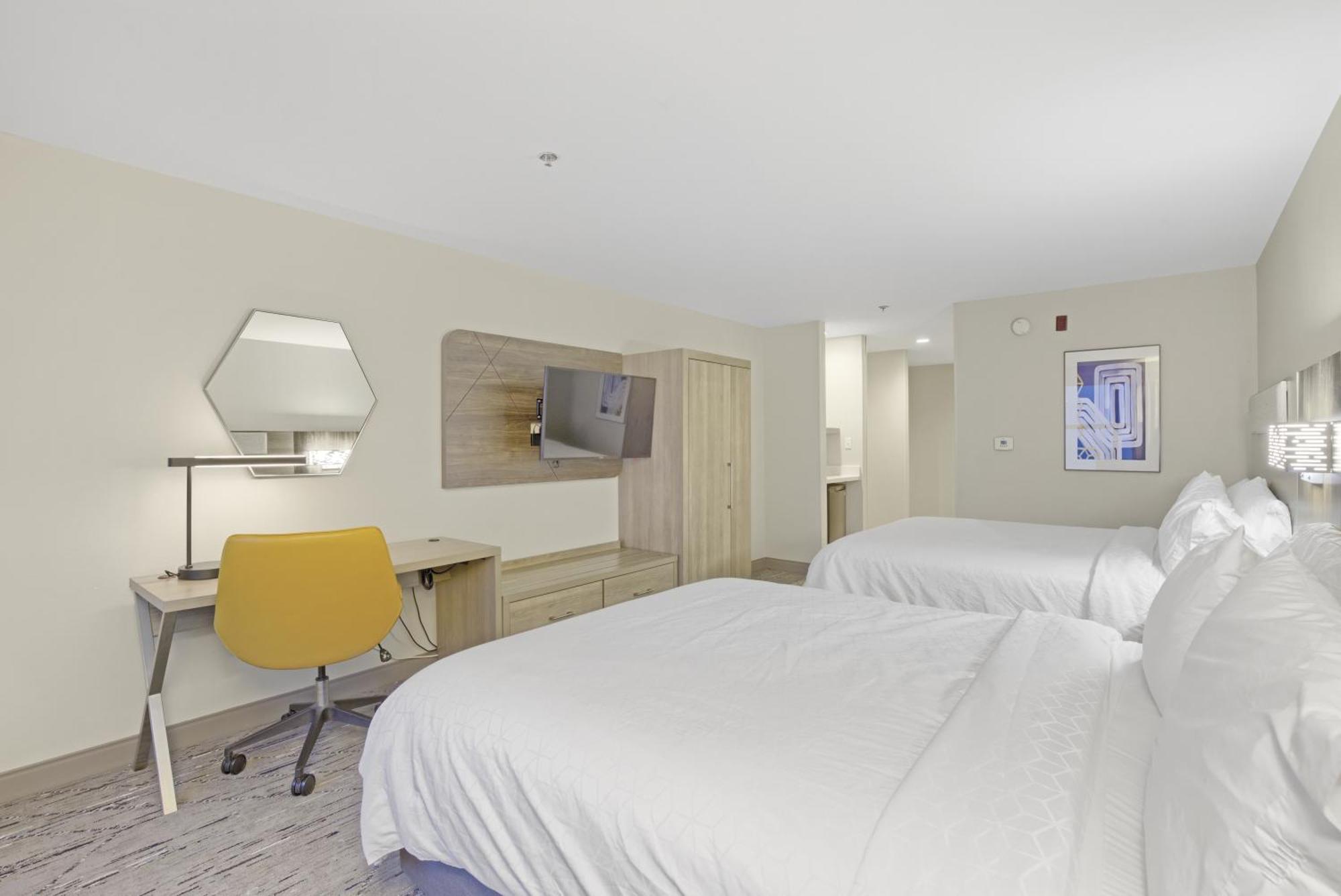 Holiday Inn Express - Gulfport Beach By Ihg Esterno foto