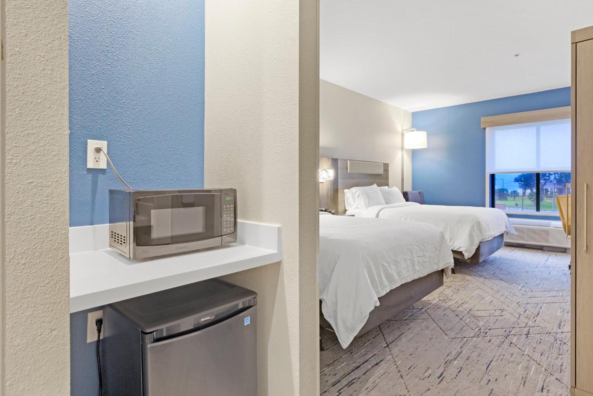 Holiday Inn Express - Gulfport Beach By Ihg Esterno foto